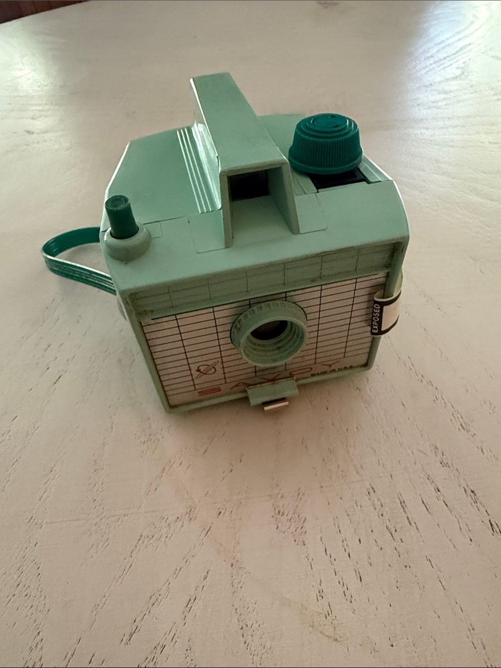 Savoy Imperial Box Camera Seafoam Green with Film 1960’s - untested - Picture 2 of 14